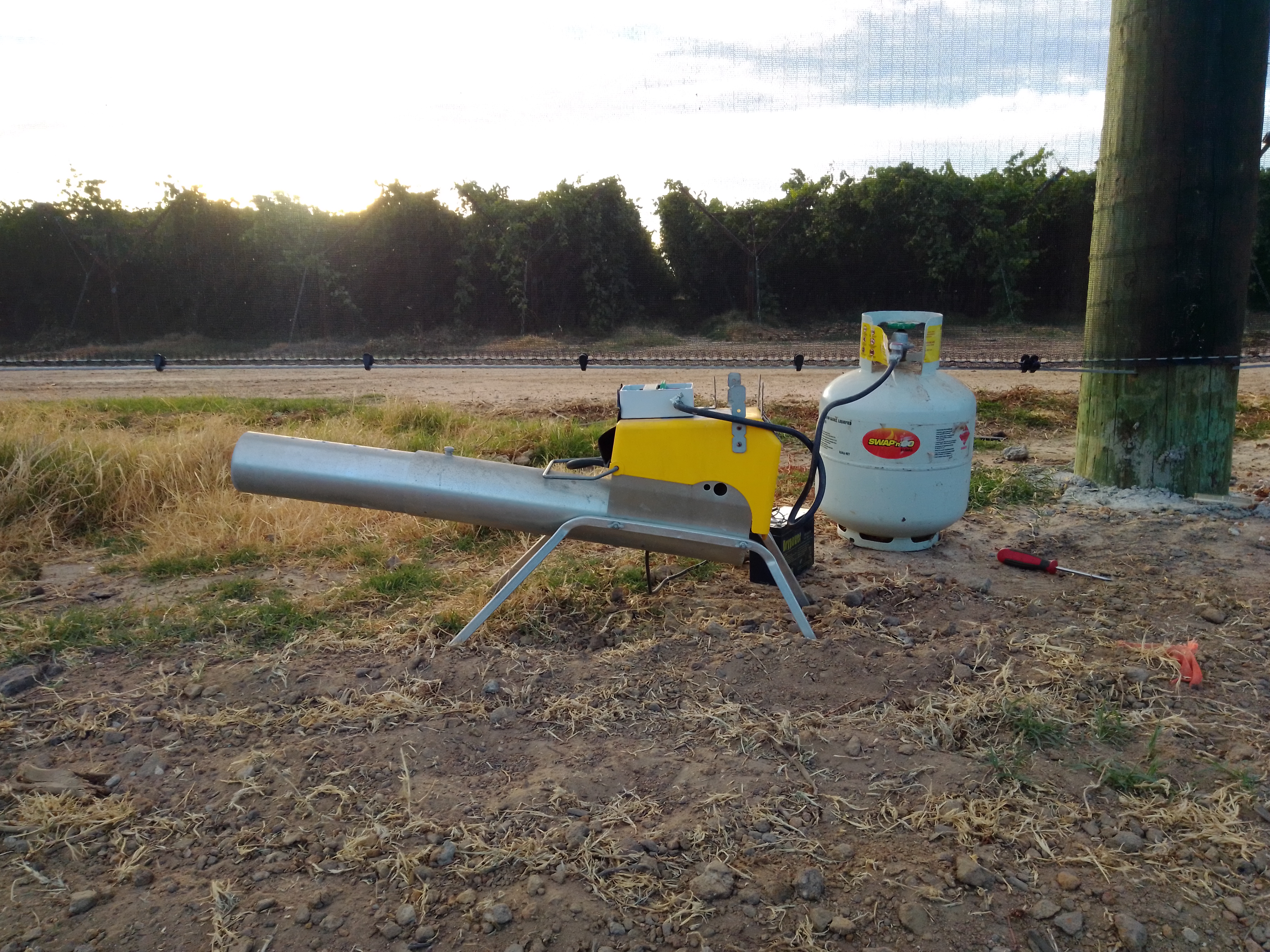 Gas Cannon Bird Scaring Device